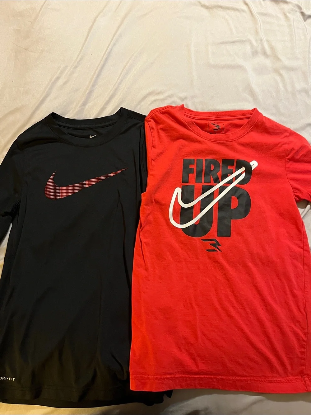 Nike Kids Short Sleeve and Long Sleeve Tees in Black and Red, Medium 10-12